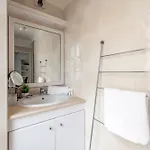 Charming 4 Guests At Galeries Lafayette And Printemps 9th Ard With Air Conditioning Apartamento *